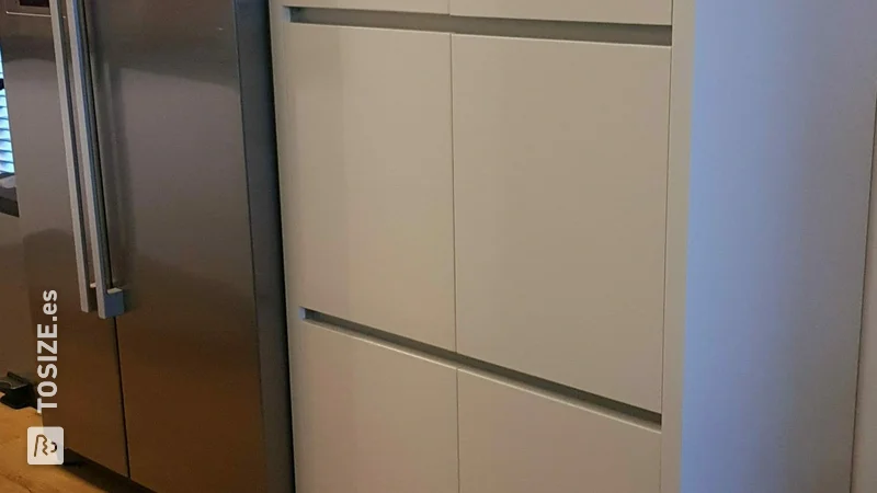 Super sleek conversion for American refrigerator, by Erik