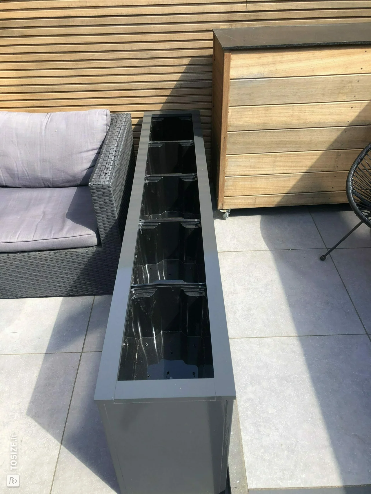Fioriera Autoirrigante FCMP Outdoor – 2 Pezzi – Polietilene Nero – Stile Classico – Dimensioni 72x40x40 Cm