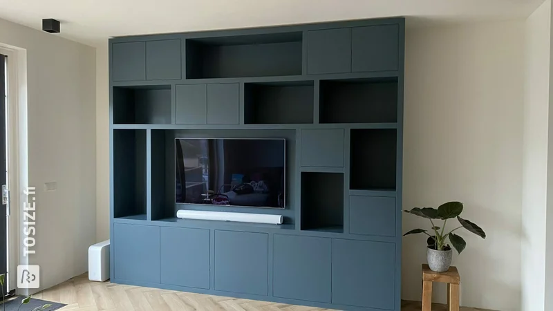 Large TV cabinet painted in Histor yippee blue, by Laura