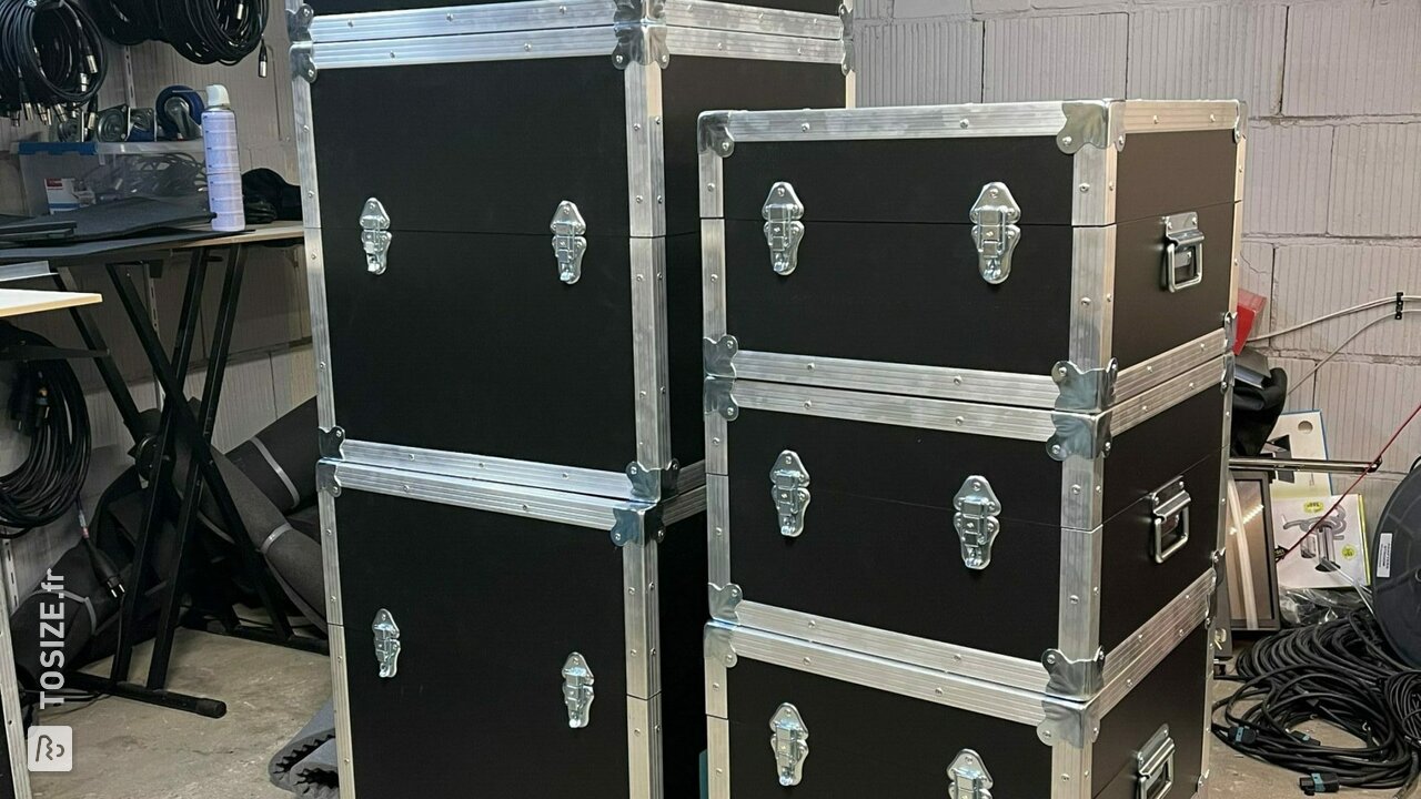 Flight-case pour des produits tels que des boules à facettes, MDF par ESP Productions