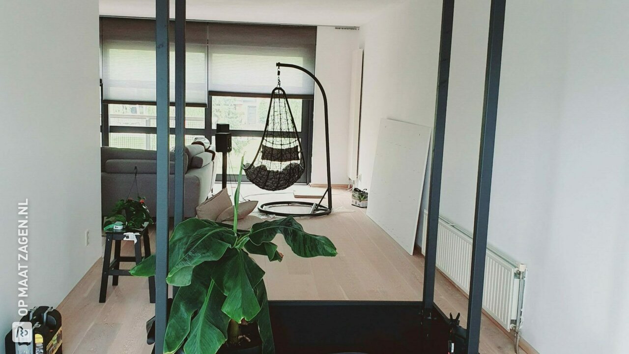 Plantenbak/ room divider, door Darja OPMAATZAGEN.nl