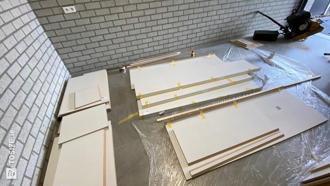 Homemade MDF builtin wardrobe, by Willia TOSIZE.ie