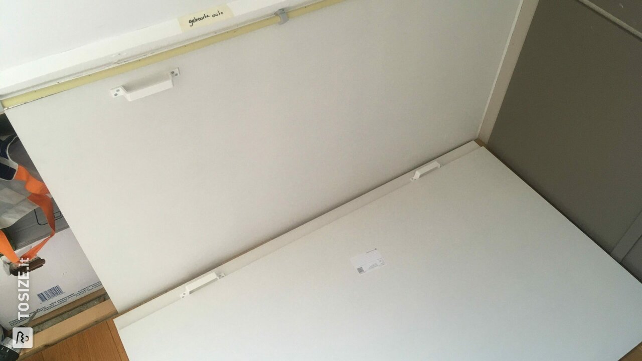 Personalizzazione dei pannelli in lamina di Mdf rimovibili per lo stoccaggio della soffitta, di Jeroen