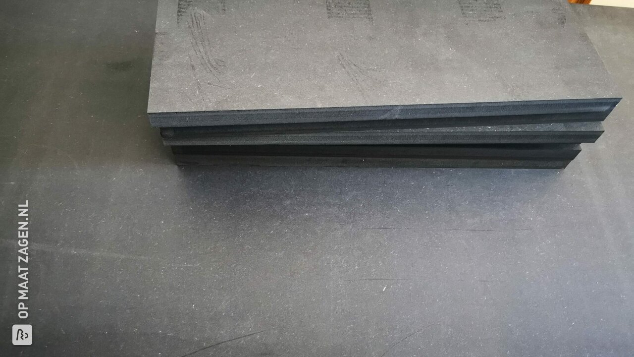 Audio/TV-meubel op maat gemaakt met MDF zwart, door Marcel