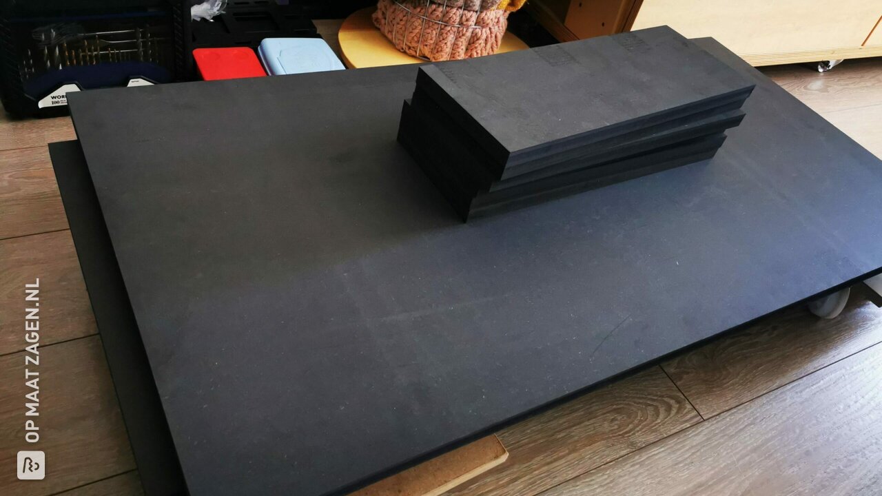 Audio/TV-meubel op maat gemaakt met MDF zwart, door Marcel