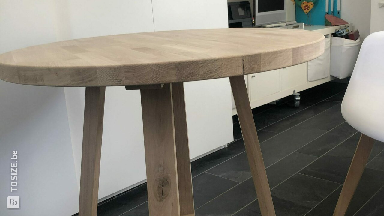 Landelijke eikenhouten tafel op maat, door Maup