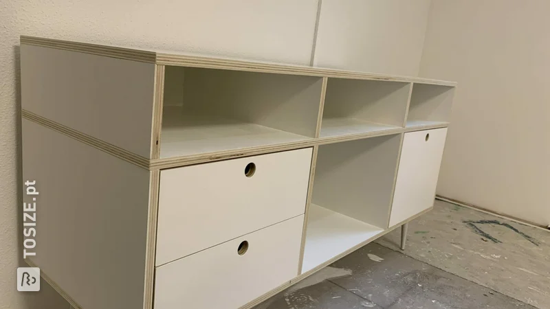 DIY: TV cabinet made of poplar plywood and MDF blank, by Wim