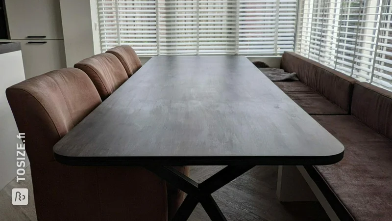 Elegant dining table made of plywood poplars, by Frans