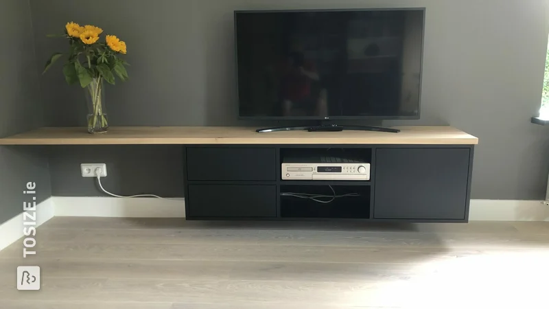 TV and stereo furniture, by Aad