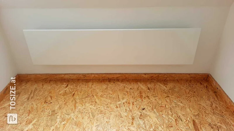 OSB Skirting boards for a rural/robust room, by Bram