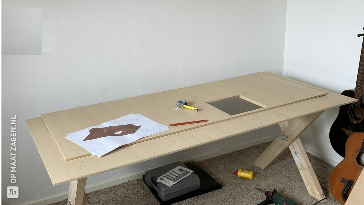 DIY Home studio meubel van MDF, door Martijn