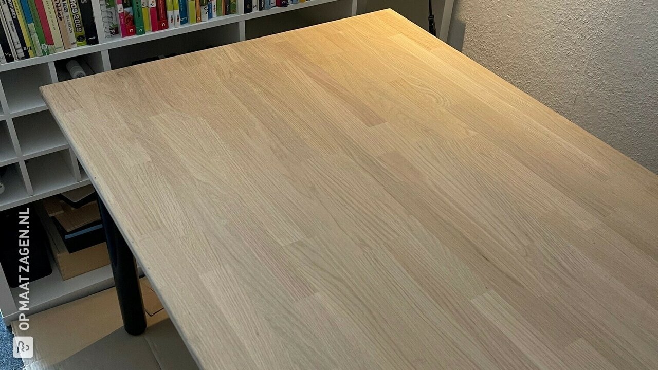 Werkhoek voor een studentenkamer van eiken houten panelen, door Maurice