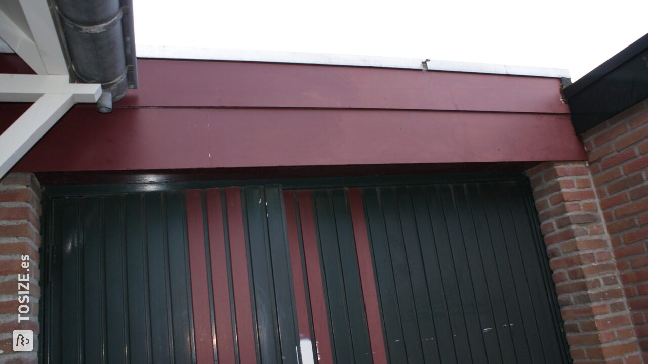 Renovación de las fascias de los garajes con contrachapado