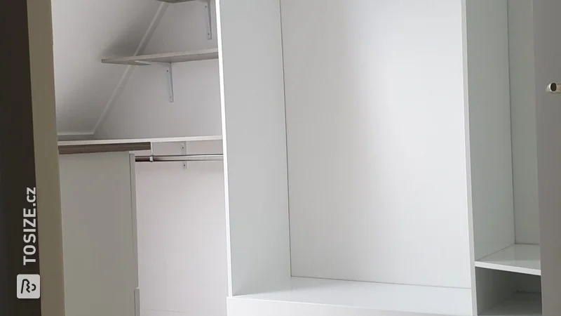 Want to make a walk-in closet from MDF Lakdrager? Do it yourself! By Matthijs