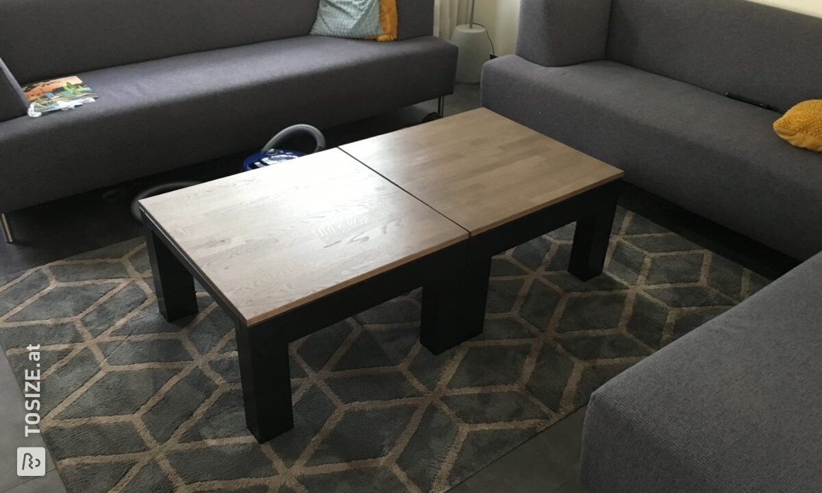 Zwei kleine Couchtische aus Eichenholz