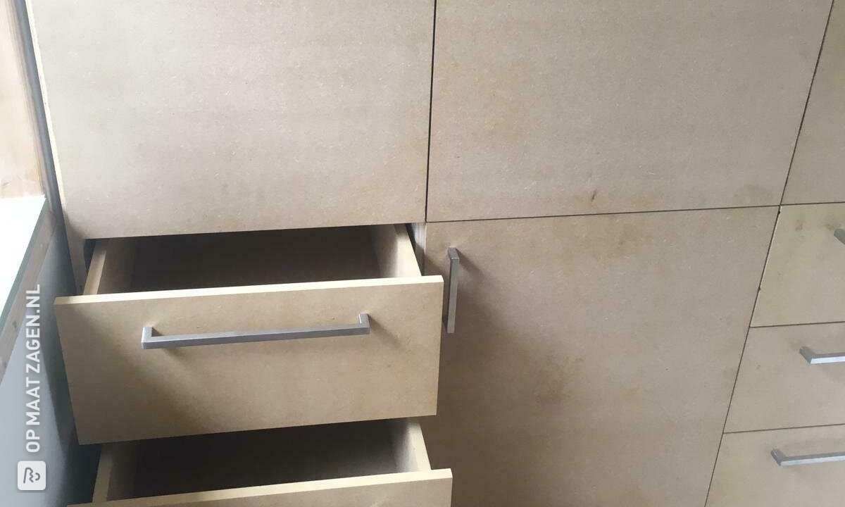 Keuken van watervast MDF, door Nino