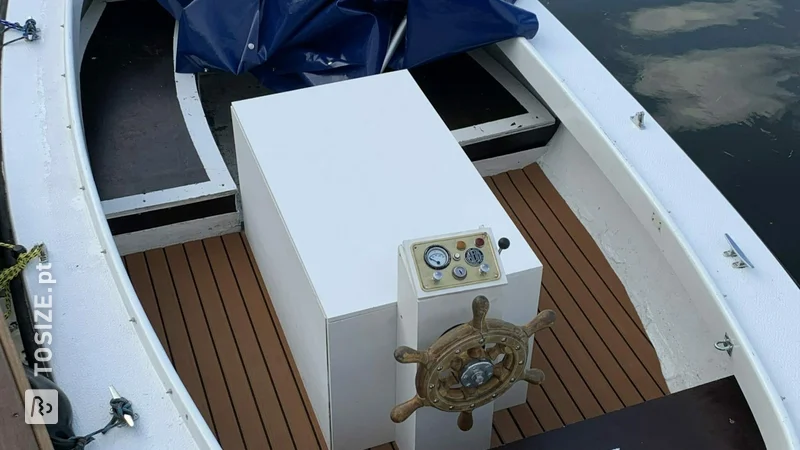 Conversion for the engine and steering console in a sloop, by Marco