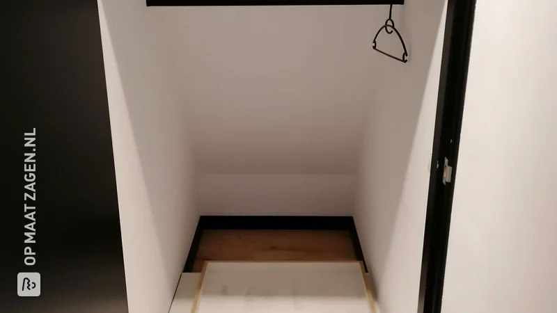 Extendable drawer for a built-in wardrobe, by Rico