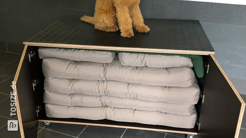 Aufbewahrungsschrank für Hundetisch und Gartenkissen, von Jacobi