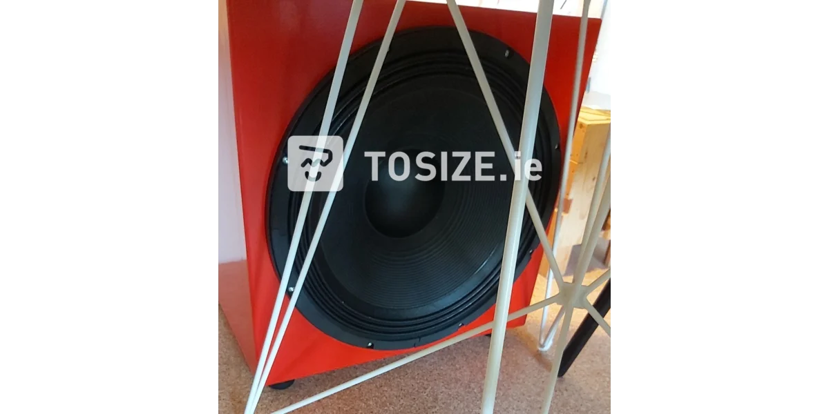 Homemade 21 inch subwoofer in closed housing, by Edwin TOSIZE.ie