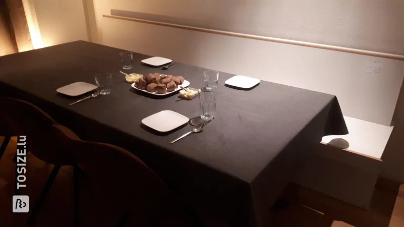 Banc de table à manger en MDF Laqué de près de 3 mètres !