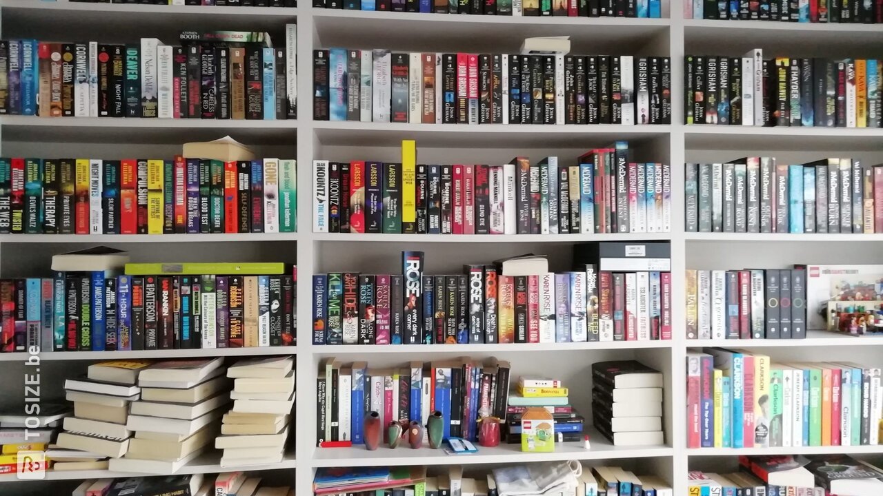 Boekenkast voor in de studeerkamer met veel boeken! Door Jac