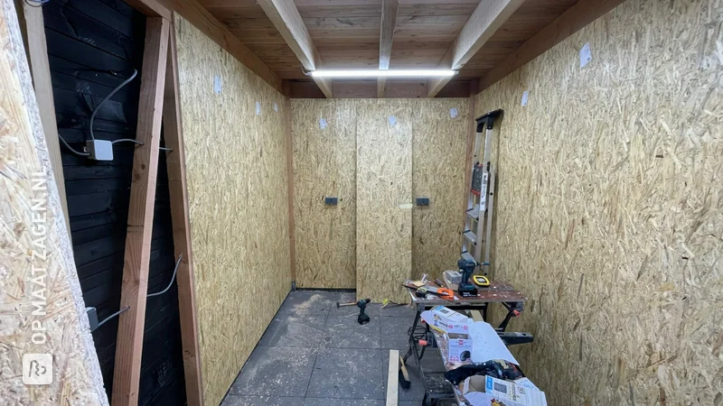Schuur bekleed met OSB, door Manolito