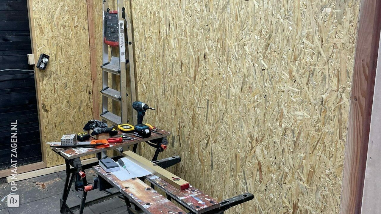 Schuur bekleed met OSB, door Manolito