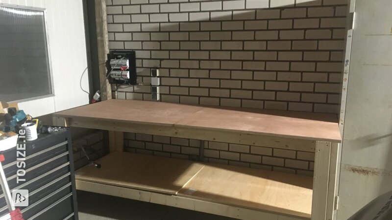 The hardwood workbench from Lieuwe