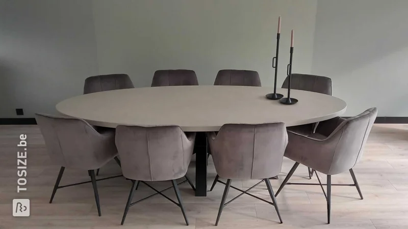 MDF table top with Betoncire, by René