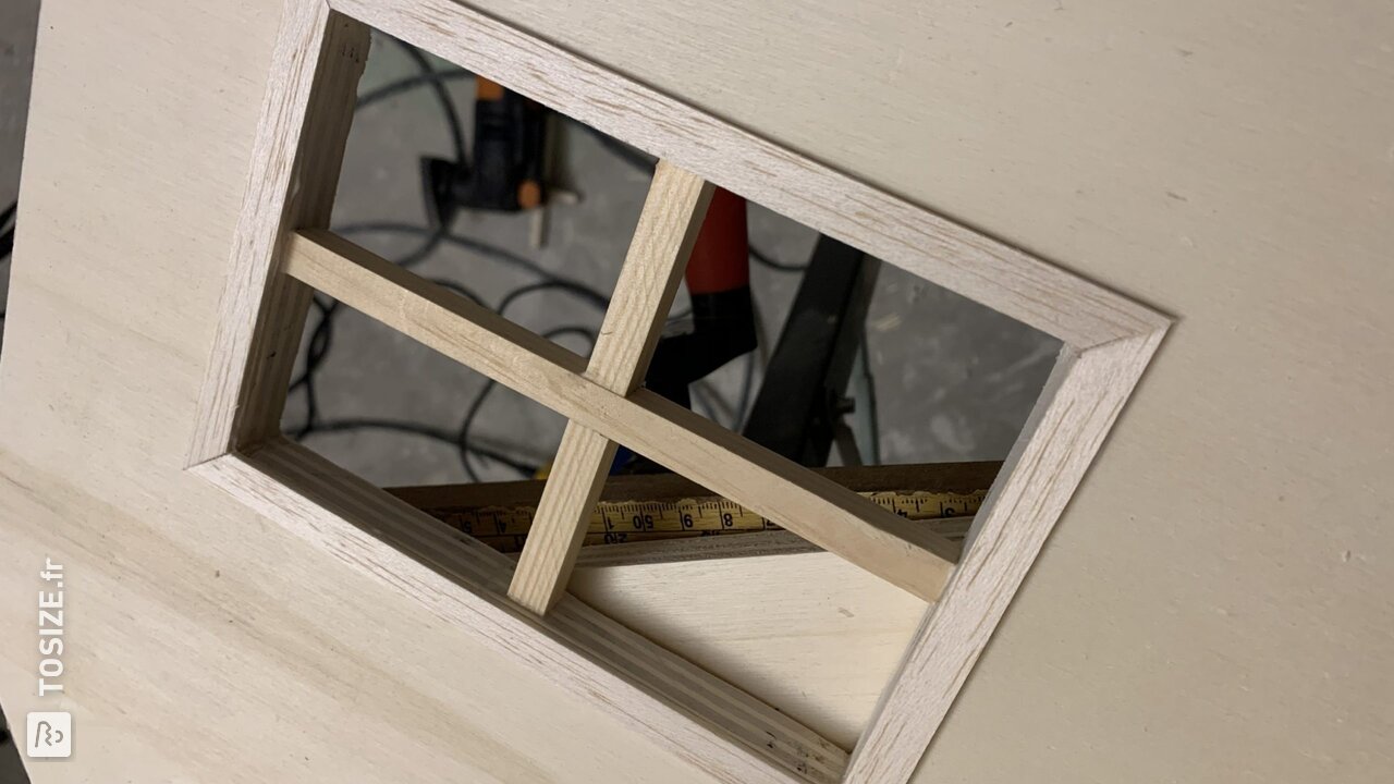 Maison de poupée DIY de 140,0 cm de haut, par Koen