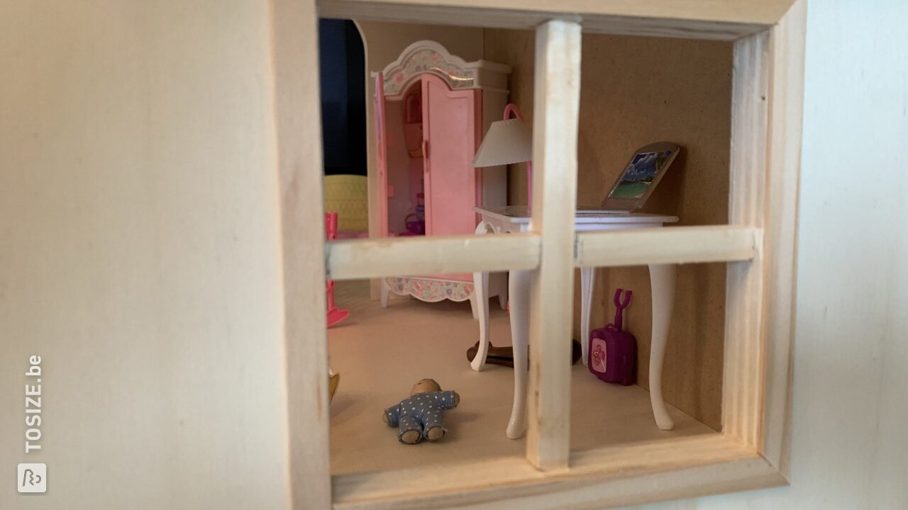 DIY poppenhuis van 140,0 cm hoog, door Koen