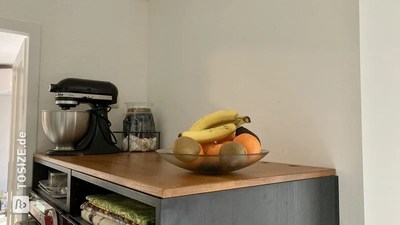 Küchenschrank mit Abdeckplatte aus Eiche, von Rob