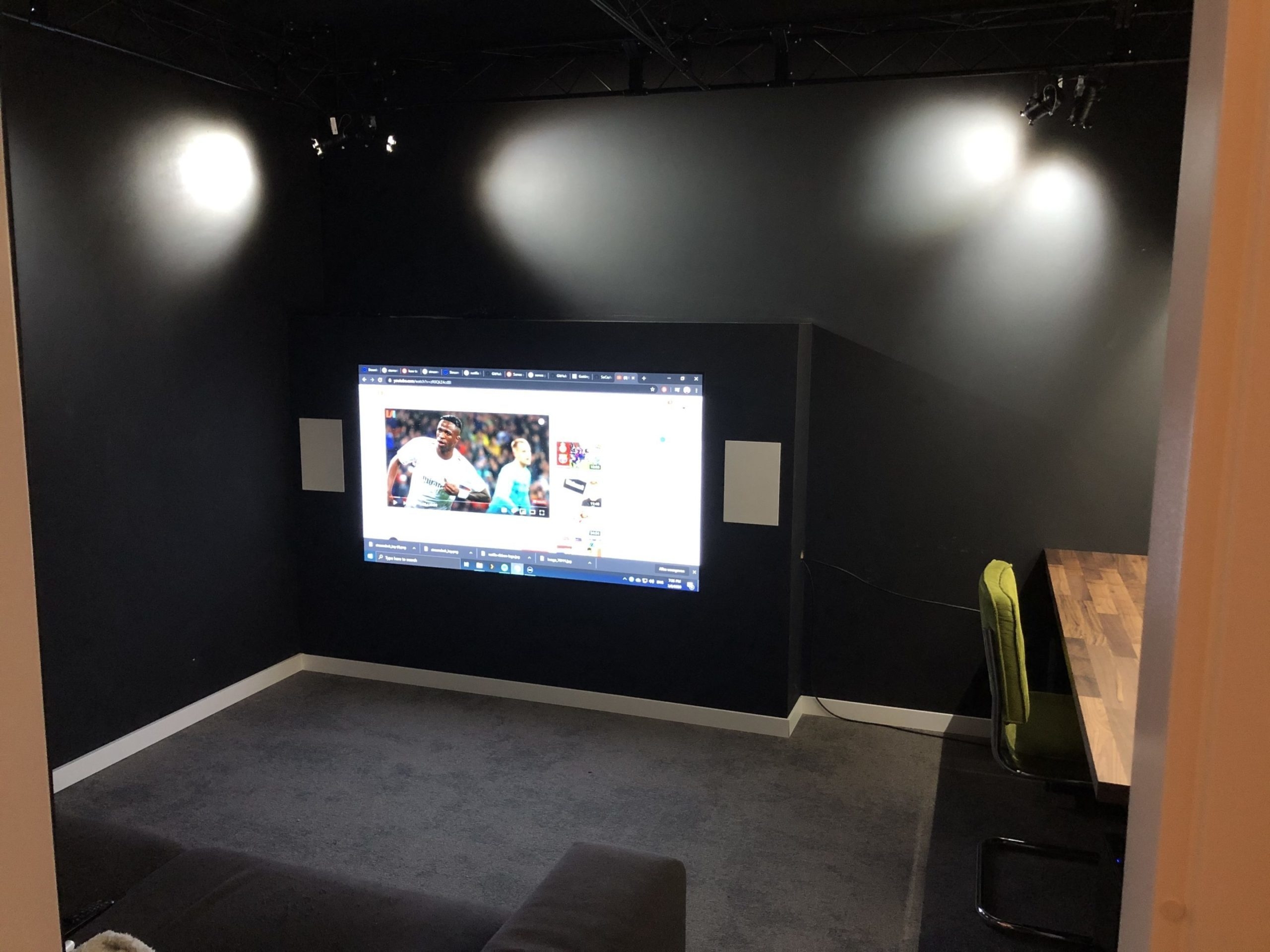 rok Spruit Occlusie DIY: secondary wall for TV and speakers - TOSIZE.ie