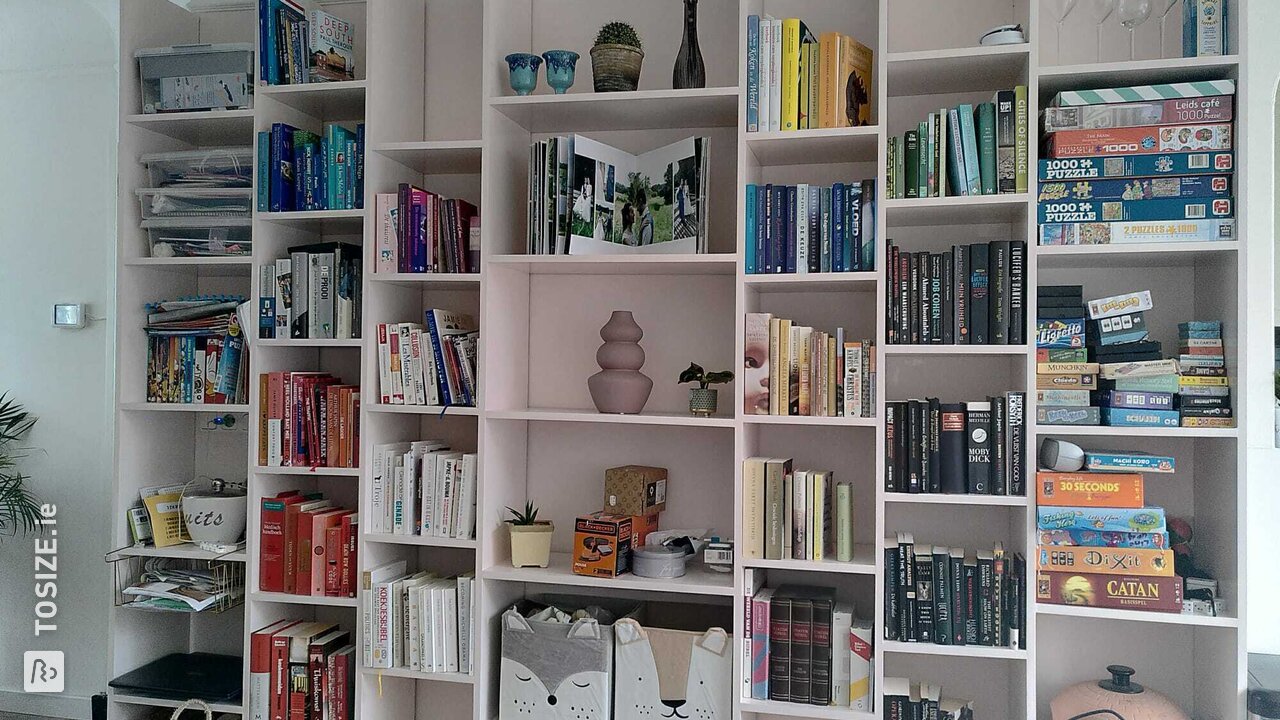 Large, budget-friendly bookcase tight to the wall from Mdf film, by Coriette