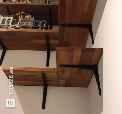 Corner shelves of Mahogany carpentry panels
