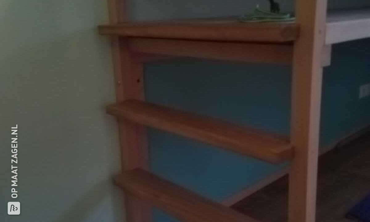 De droom van ieder kind: een hangend kinderbed, door Pim