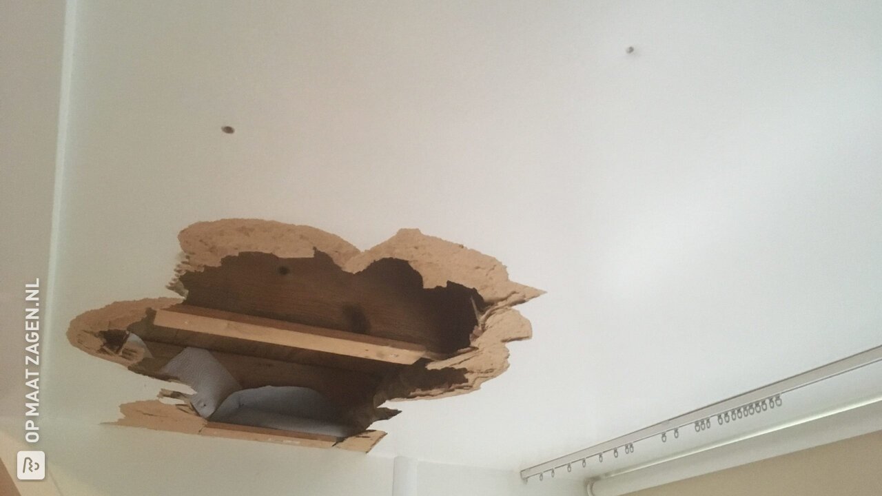 Dakkapel plafond van MDF, door Edward