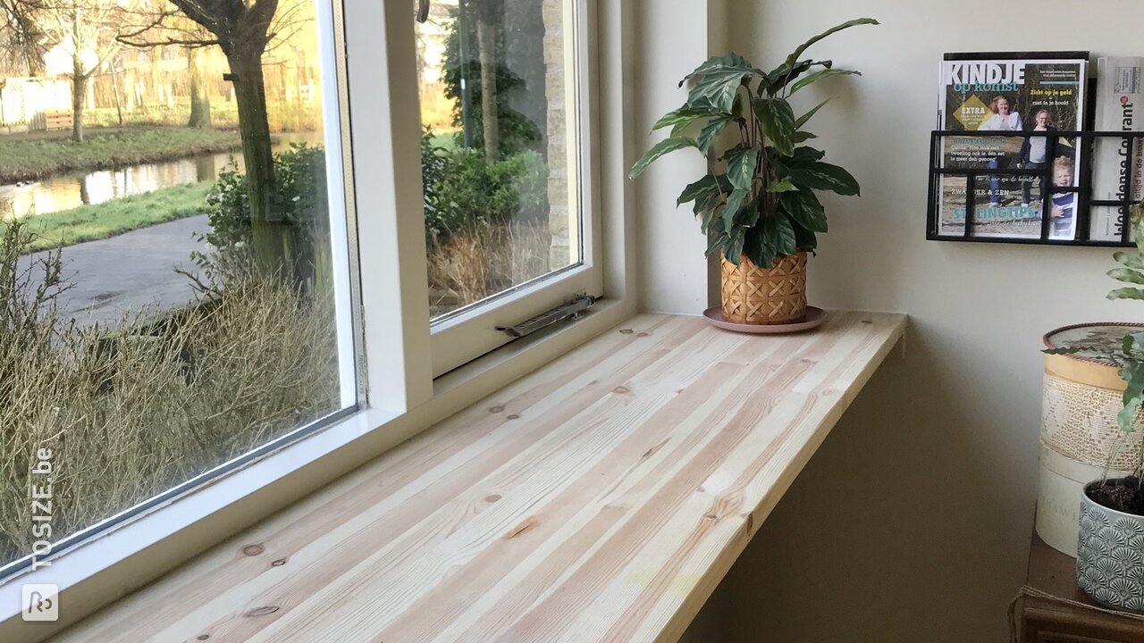 Bartafel voor raam van Timmerpaneel Grenen