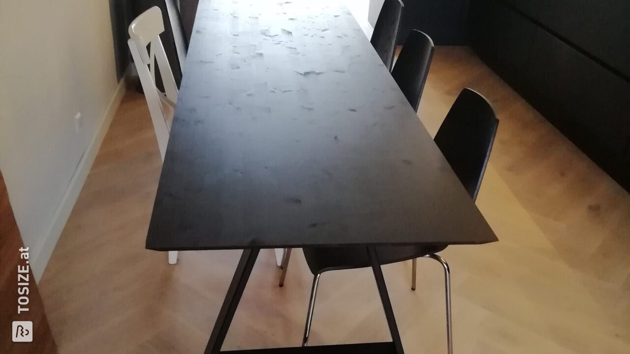 Kundenspezifischer Tisch von Timmerpanel Vuren, von Karen