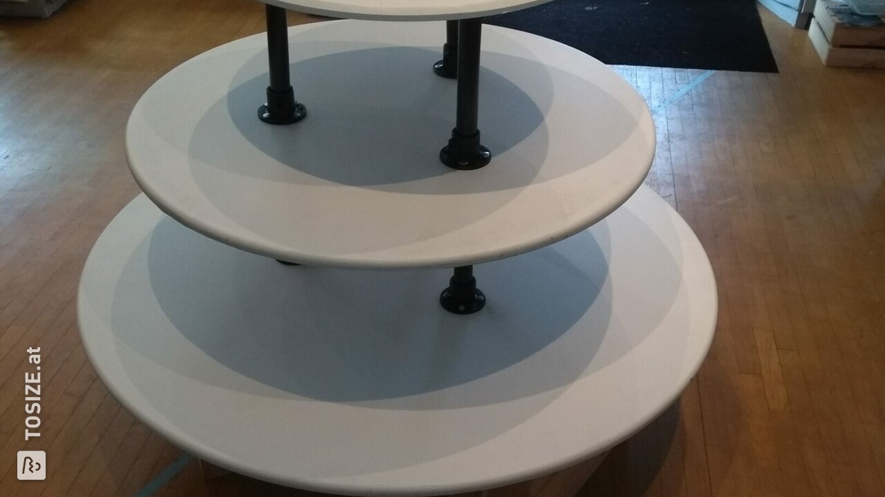 Etagere/Display für den MDF-Shop, von Enrico