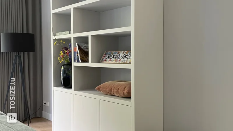 Armoire sur mesure en MDF simple, par Wilbert et Lizeth 