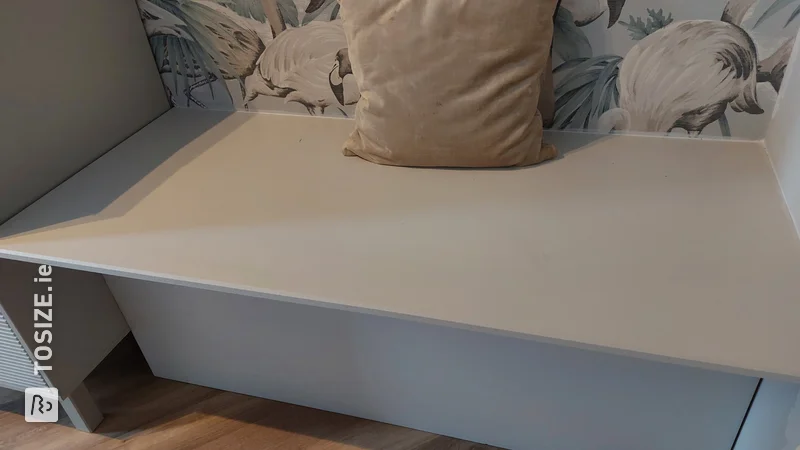 Small white custom bench, homemade with MDF, by Heleen