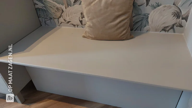 Small white custom bench, homemade with MDF, by Heleen