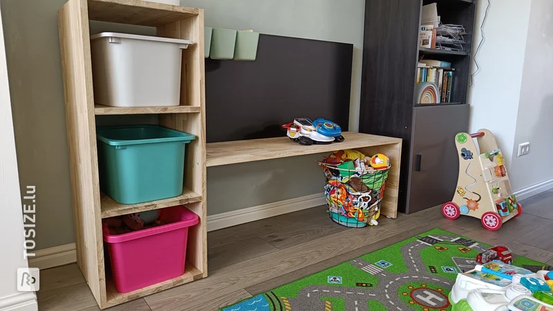 DIY: Oak play table with chalk/magnetic board for toddlers, by Bram