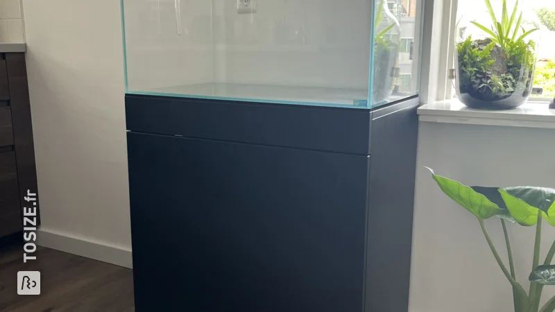 Fabriquez votre propre meuble d'aquarium noir, par Nick