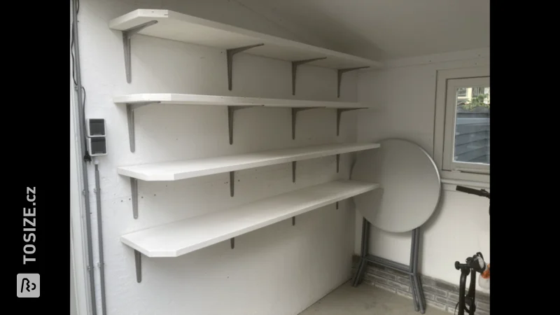 Shelves for extra storage space in the shed, by Pepijn 