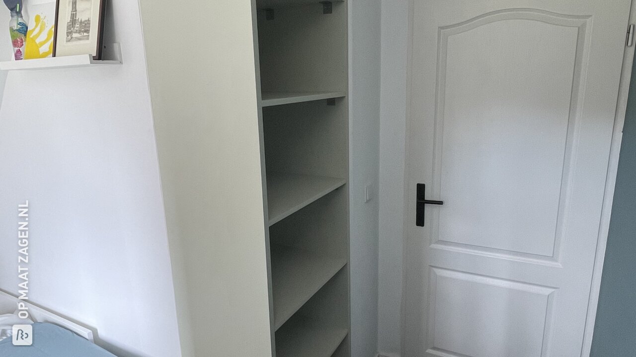 Making your own dense storage cupboard for extra storage space, by Paulien