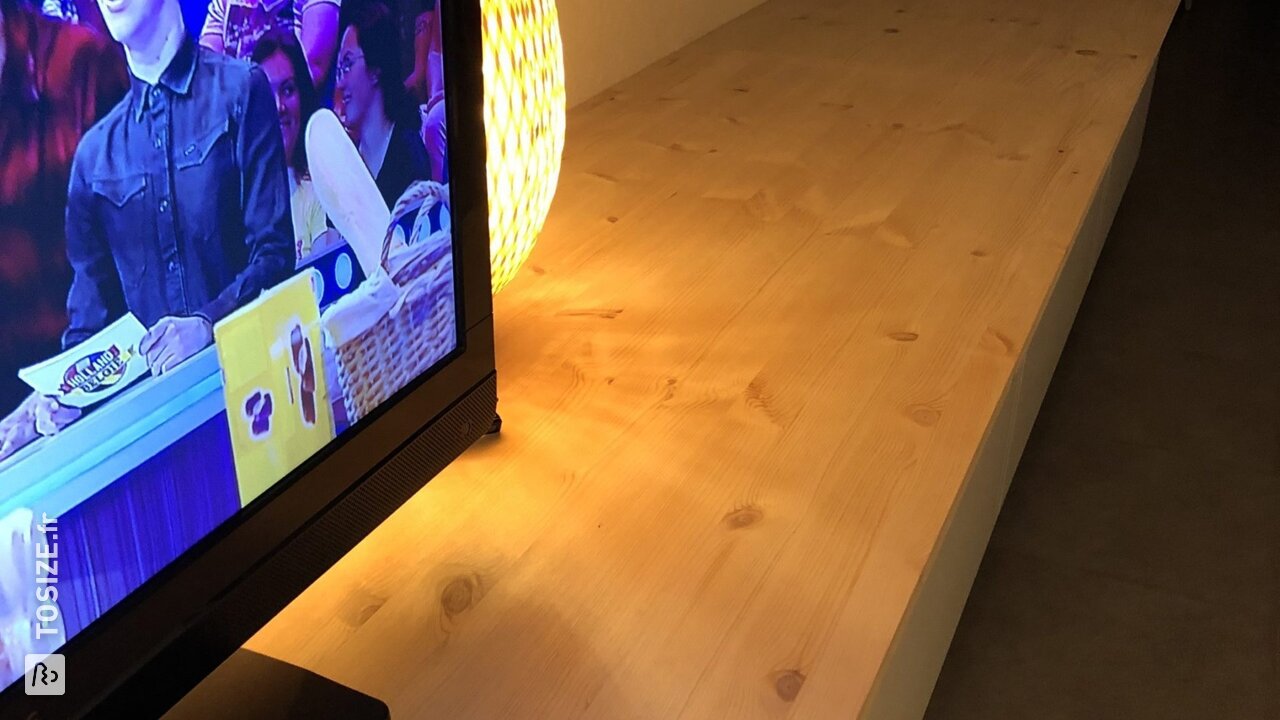 Donner un look scandinave à un meuble TV existant