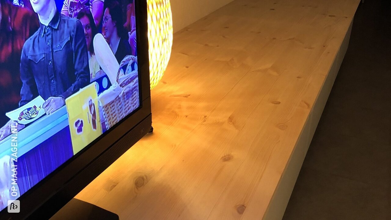 Bestaande TV kast een Scandinavische look geven